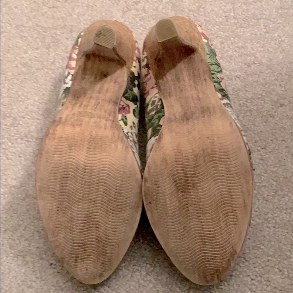 Floral heels - Picture 3 of 4